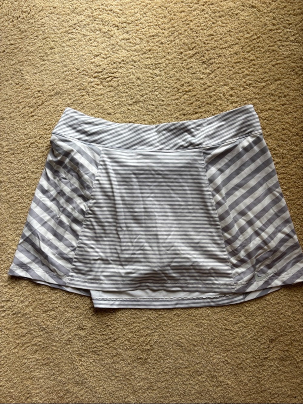 Nike White and Grey Golf Skort